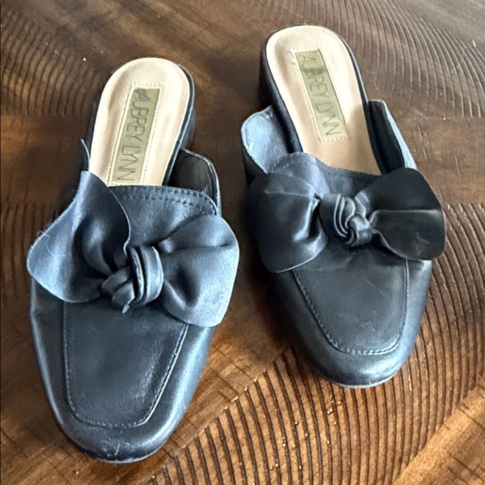 Audrey Ann Black Loafers with Bow Accent